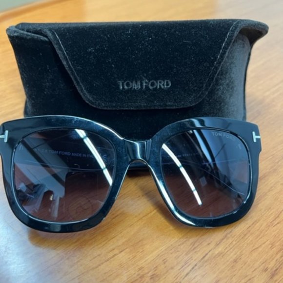 Tom Ford Sunglasses - Picture 5 of 5